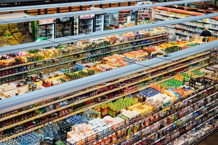 Enhancing Reach and Reducing Costs with Strategic Distribution in the Abu Dhabi Construction Sector