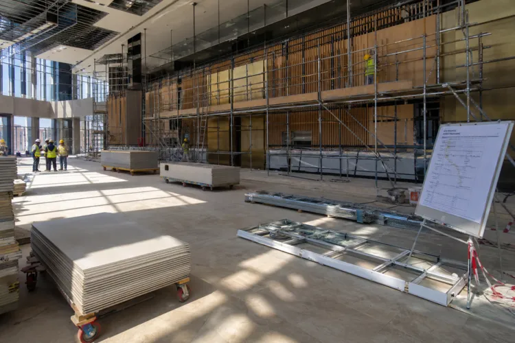 Interior Fit-out and Contracting in Abu Dhabi: Hospitality, Office, and Retail Demand Powering the 2026 Pipeline